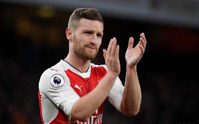  冲刺阶段德甲传出新动向，尤文图斯再遭质疑，管理层表态——更衣室稳定，心理建设被强调