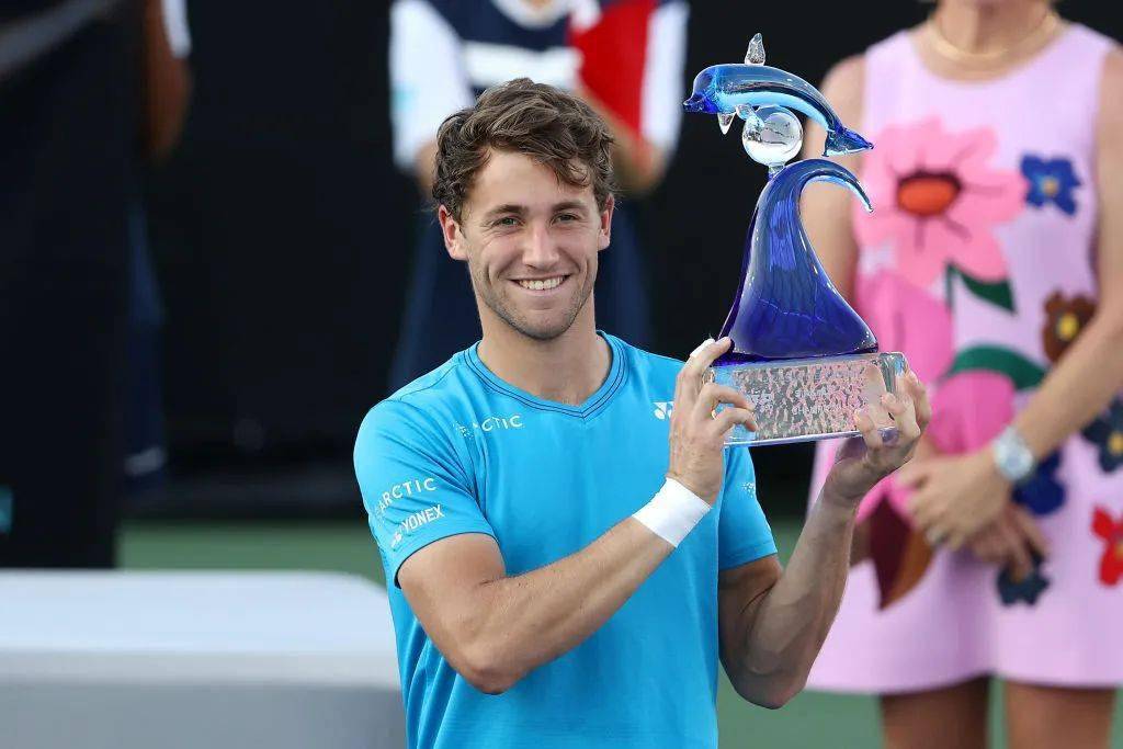 开云-穆古鲁扎关键节点逆转,加拿大队带队取胜!的简单介绍