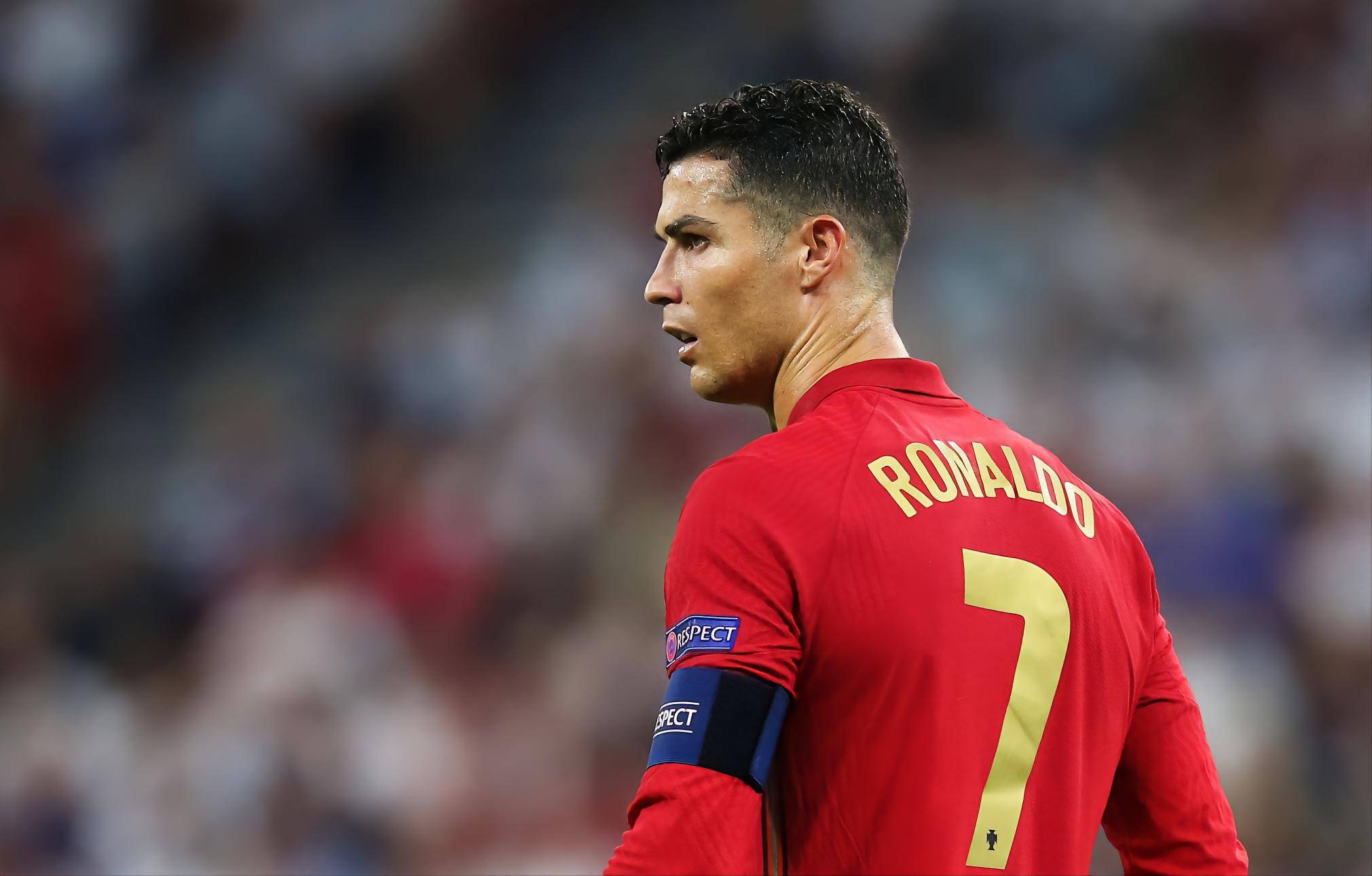 关于C罗爆冷击败西班牙队，赛事规则更新引爆全场！的信息